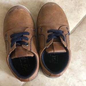 Max + Jake Toddler boys dress shoes, worn a few times, too narrow